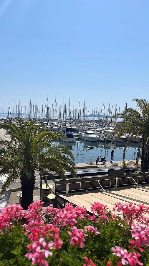 Appartement Port Hyères Francja